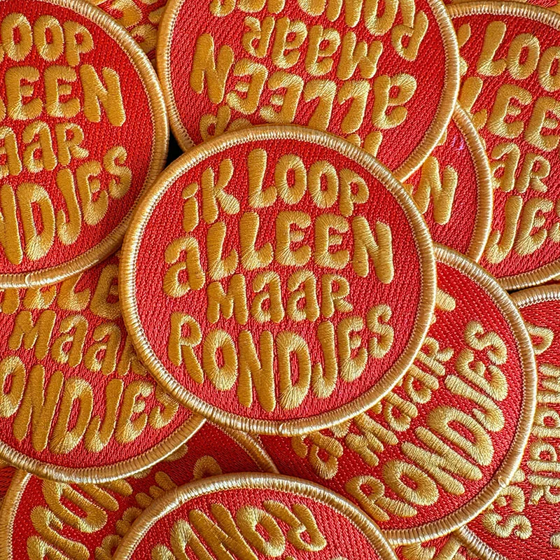 Ik loop alleen maar rondjes - Carnavalsemblemen ikloopalleenmaarrondjes - IN098-15